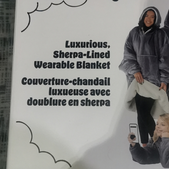 The Comfy Original Luxurious Sherpa Lined Wearable Blanket Charcoal NWT NEW - Picture 3 of 13